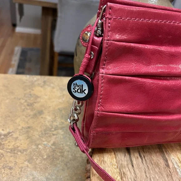 The Sak Limited Edition Pink Leather Crossbody Bag - Picture 4 of 16